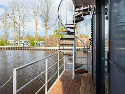 House boat Ferienhaus am Sneekermeer für 4 Von Belvilla - Environment photo 35