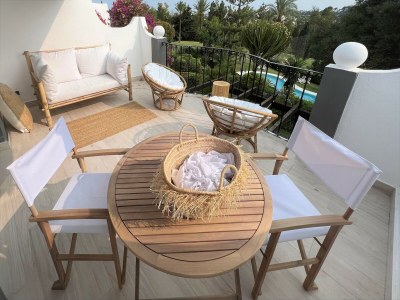 Holiday house Attractive holiday home with pool - Outdoor photo 6