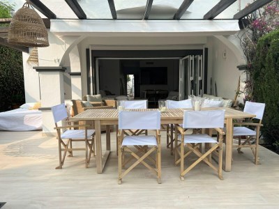 Holiday house Attractive holiday home with pool - Outdoor photo 8