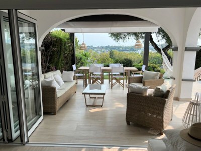 Holiday house Attractive holiday home with pool - Outdoor photo 14