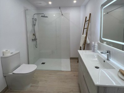 Holiday house Attractive holiday home with pool - Features photo 26