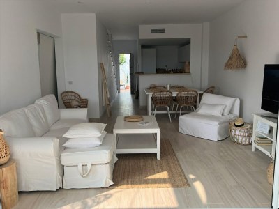 Holiday house Attractive holiday home with pool - Features photo 29