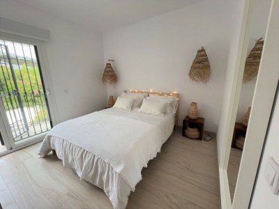 Holiday house Attractive holiday home with pool - Features photo 33