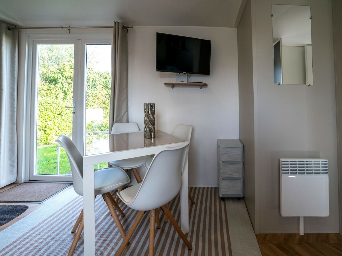 Chalet Chalet in Oostkapelle near Beach & Pool - Features photo 4