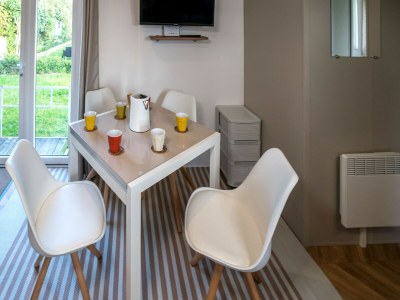 Chalet Chalet in Oostkapelle near Beach & Pool - Features photo 18