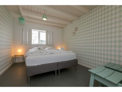 Apartment Apartment near the Beach - Features photo 13