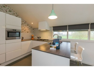 Apartment Apartment near the Beach - Features photo 20