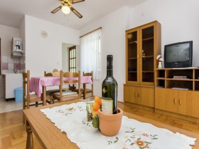 Apartment Apartment in Šilo near the Sea - Features photo 13