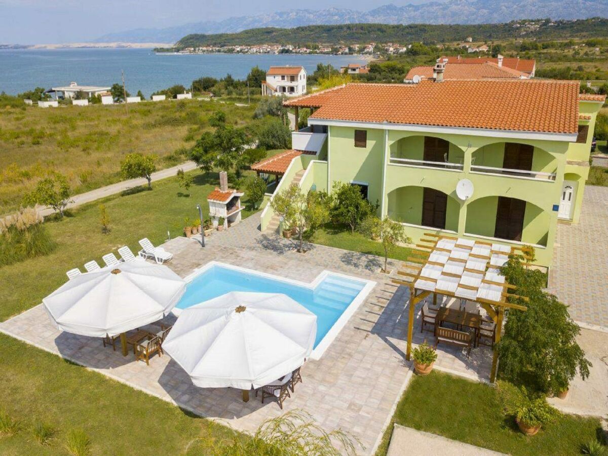 Apartment Charming 2-Bed Apartment - Outdoor photo 4