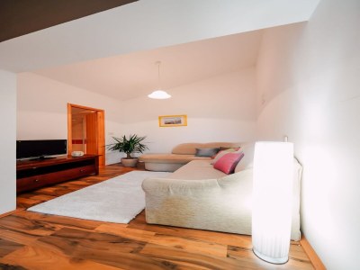 Apartment Charming 2-Bed Apartment - Features photo 9