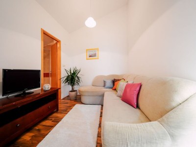 Apartment Charming 2-Bed Apartment - Features photo 10