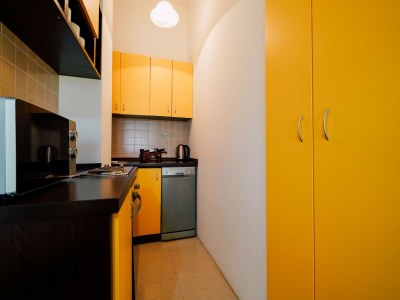 Apartment Charming 2-Bed Apartment - Features photo 11