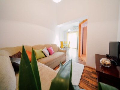 Apartment Charming 2-Bed Apartment - Features photo 16