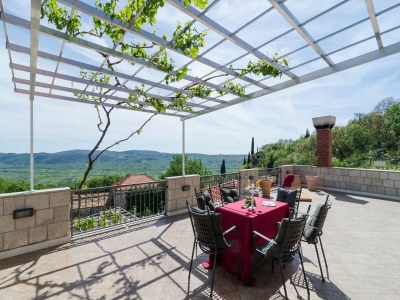 Villa Traditionelle Poolvilla in Gruda - Outdoor photo 10