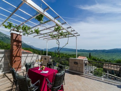 Villa Traditionelle Poolvilla in Gruda - Outdoor photo 21