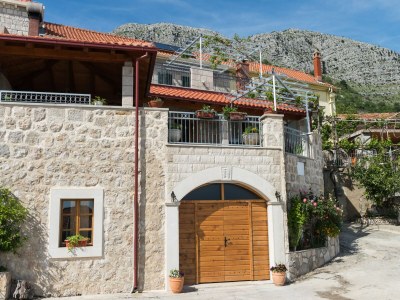 Villa Traditionelle Poolvilla in Gruda - Features photo 42