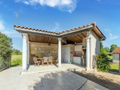 Castle Elegant Château Escape - Outdoor photo 9