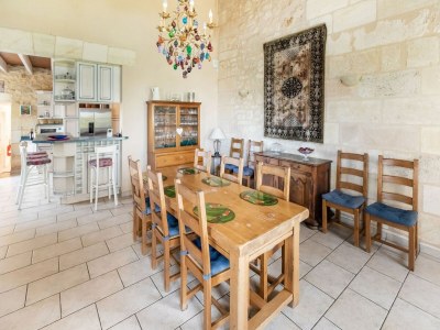 Castle Elegant Château Escape - Features photo 13