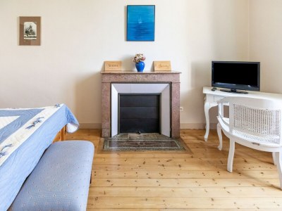 Castle Elegant Château Escape - Features photo 27