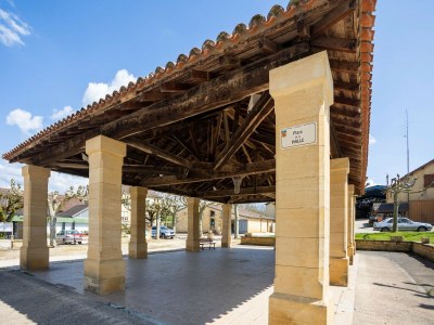 Holiday house Spacious holiday home in Nabirat with outdoor pool - Outdoor photo 8