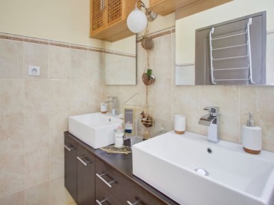 Holiday house Spacious holiday home in Nabirat with outdoor pool - Features photo 37