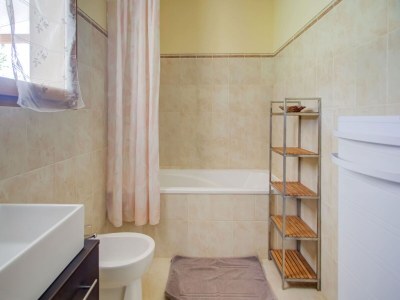 Holiday house Spacious holiday home in Nabirat with outdoor pool - Features photo 38