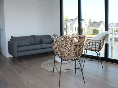 House boat Houseboat in Stavoren with Waterfront Views - Features photo 11