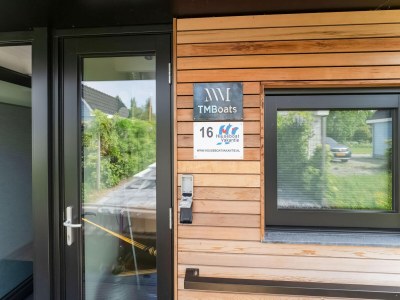 House boat Houseboat in Stavoren with Waterfront Views - Features photo 12