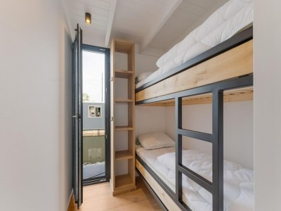 House boat Houseboat in Stavoren with Waterfront Views - Features photo 25