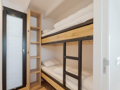 House boat Houseboat in Stavoren with Waterfront Views - Features photo 29