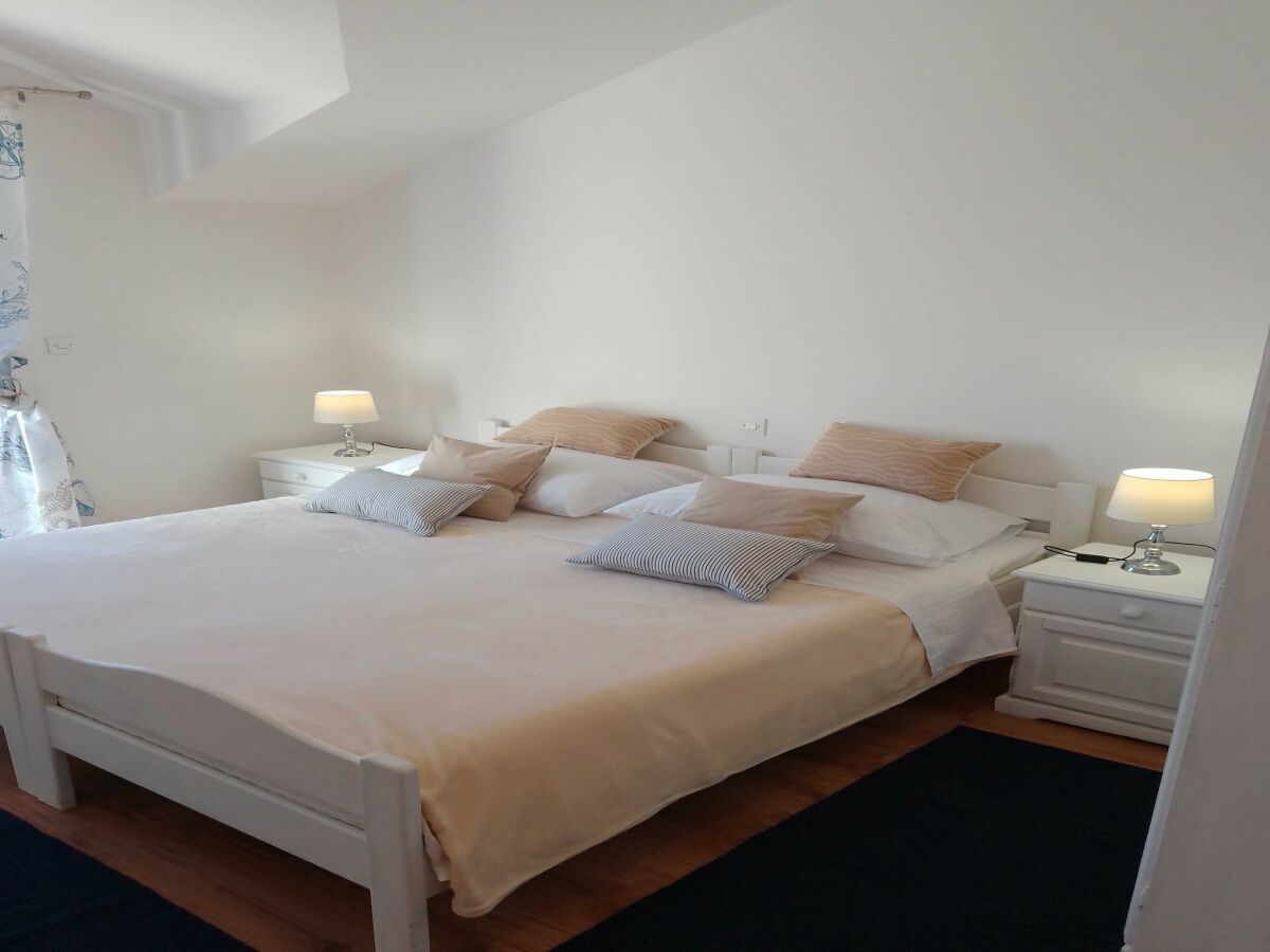 Apartment Apartments Laura Mljet - Comfort One Bedroom Apartment with Balcony and Sea View - Features photo 5