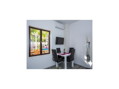 Apartment Villa Roza - One-Bedroom Apartment - Features photo 8