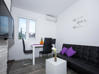 Apartment Villa Roza - One-Bedroom Apartment with Balcony - Features photo 8