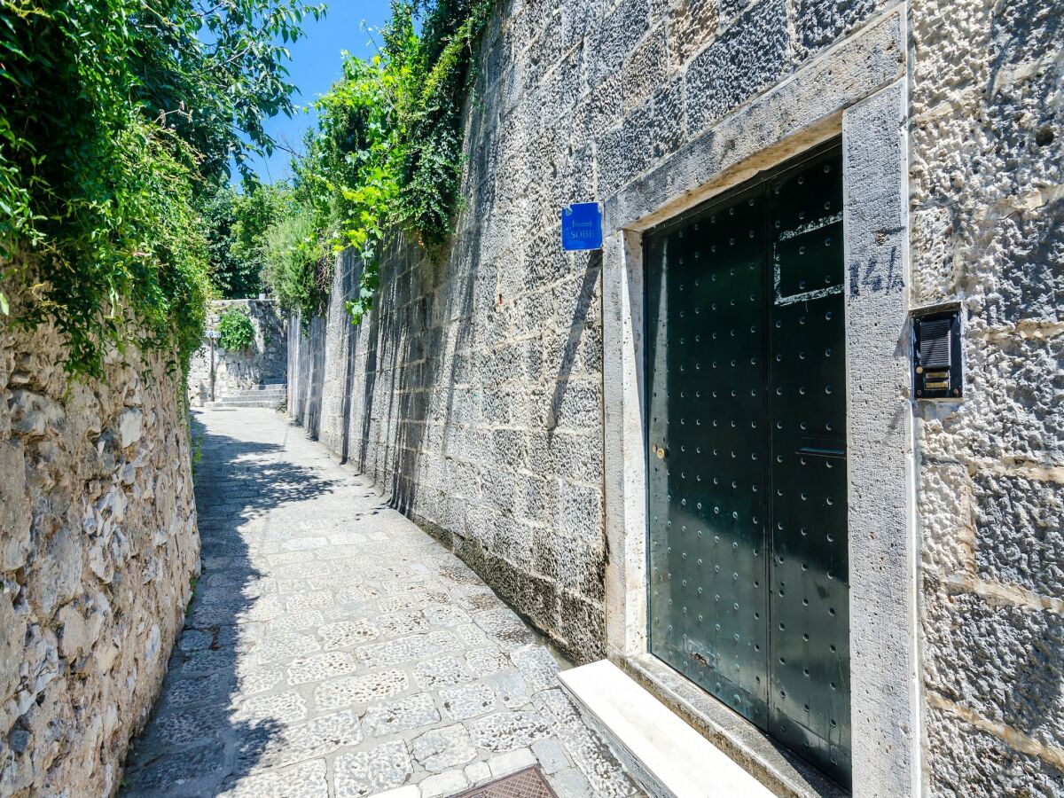 Apartment Apartments Paula - One Bedroom Apartment with Shared Terrace - Outdoor photo 2