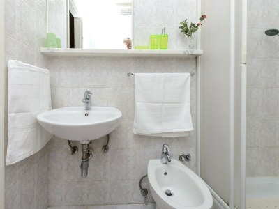 Apartment Apartment Matic - Two-Bedroom Apartment - Features photo 22