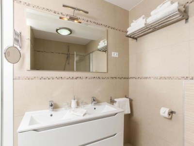 Villa Five Bedroom Villa with Private Pool & Sea View - Features photo 22