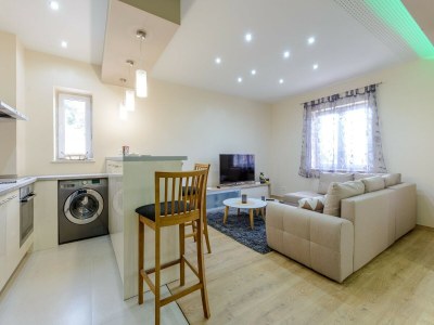 Villa Villa Pave - Six-Bedroom Villa with Terrace and Swimming Pool - Features photo 15