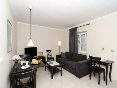 Apartment Apartments Gaura - One-Bedroom Apartment with Terrace - Features photo 15