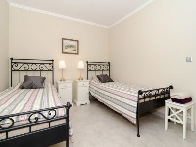 Apartment Apartments Gaura - One-Bedroom Apartment with Terrace - Features photo 16