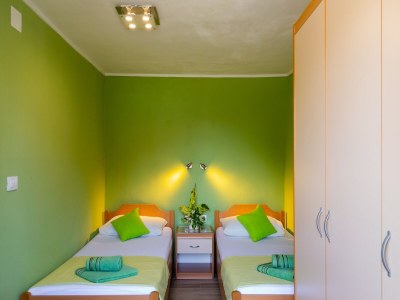 Apartment Rooms Edna - Twin Room - Features photo 9