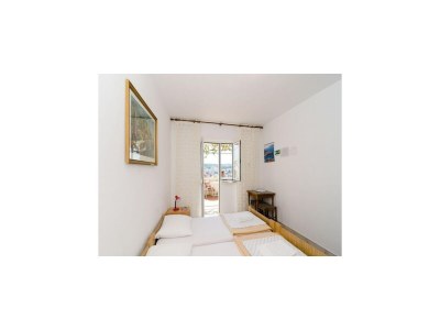 Apartment Apartment near beach with terrace - Features photo 6