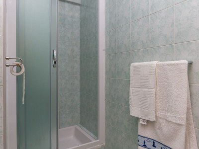 Apartment Apartments Kisic - Two-Bedroom Apartment with Terrace(prizemlje) - Features photo 14