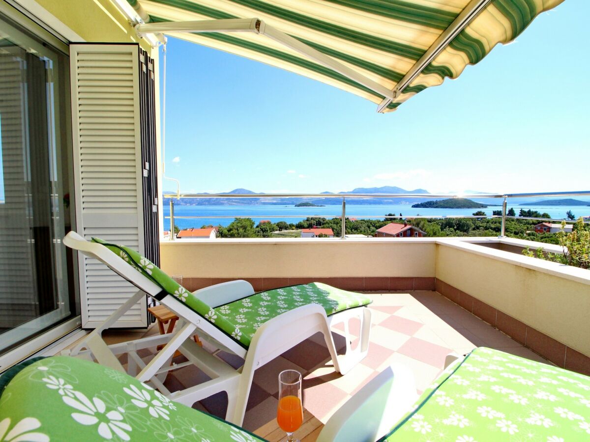 Apartment Apartments Gusti - Two-Bedroom Apartment with Balcony and Sea View - Outdoor photo 2