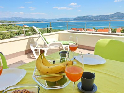 Apartment Apartments Gusti - Two-Bedroom Apartment with Balcony and Sea View - Outdoor photo 6