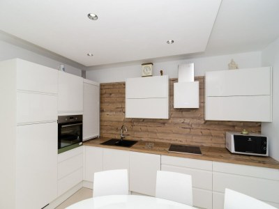 Apartment Apartment Iva 31 - Two-Bedroom Apartment with Balcony and City View - Features photo 9