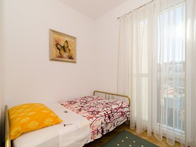 Apartment Apartment Iva 31 - Two-Bedroom Apartment with Balcony and City View - Features photo 13