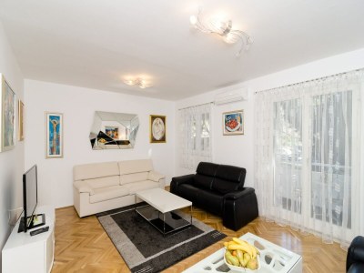 Apartment Apartment Iva 31 - Two-Bedroom Apartment with Balcony and City View - Features photo 15