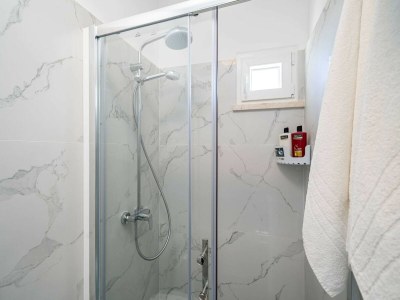 Apartment Apartment Debos - One-Bedroom Apartment with Balcony and Sea View - Features photo 19