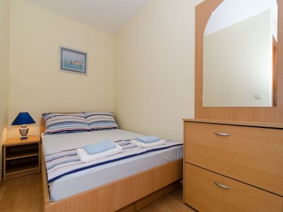 Apartment Apartments Radic - Studio Apartment (2-3 Adults) - Kneza Domagoja Street - BR 1 - Features photo 22