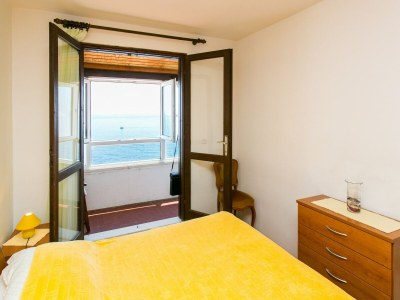 Apartment Apartment Gigi - Two Bedroom Apartment with Terrace and Sea View - Features photo 6